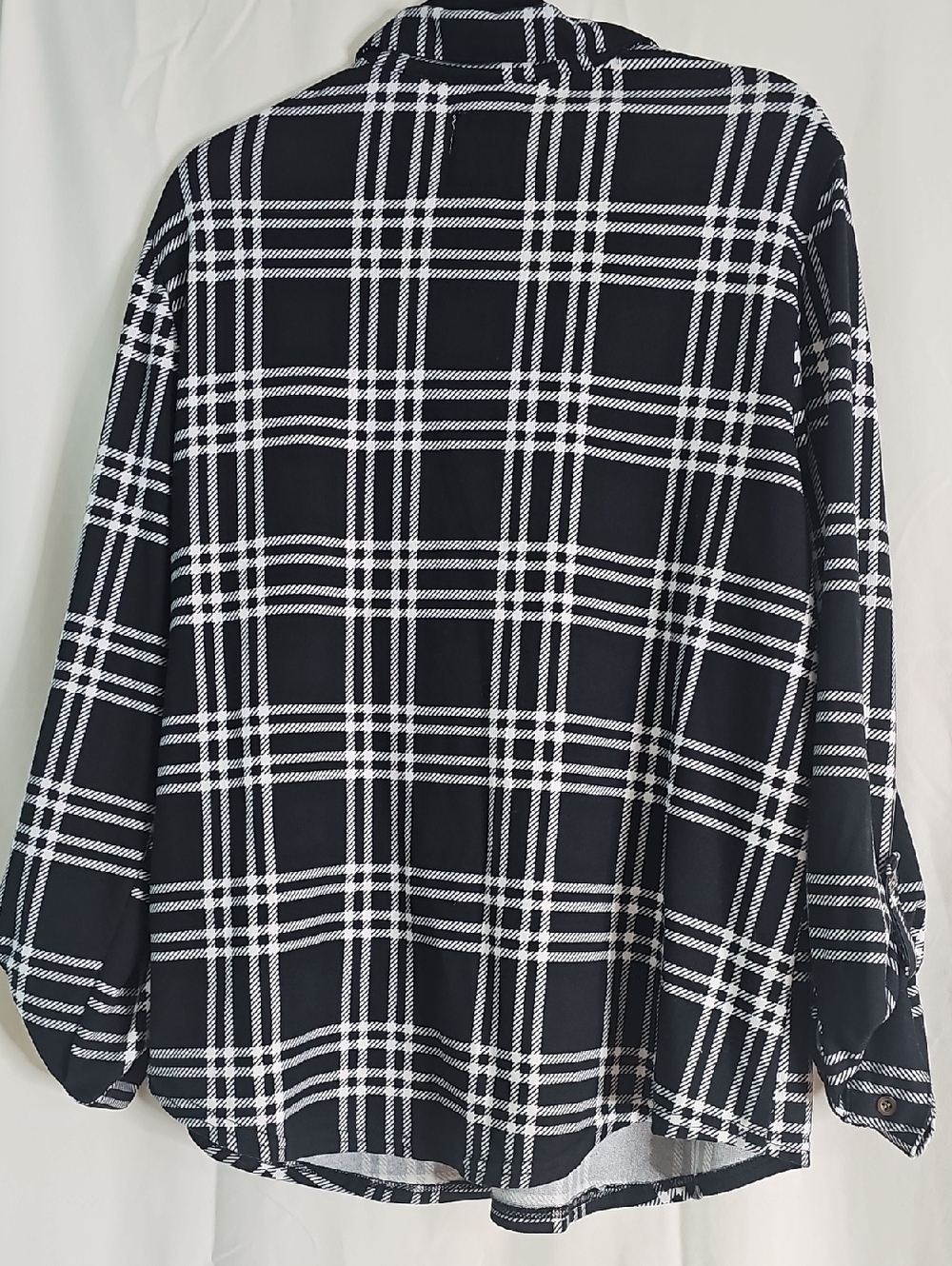 New York LaundryWomens' Black & White Plaid Button-Front Shirt - Picture 4 of 5